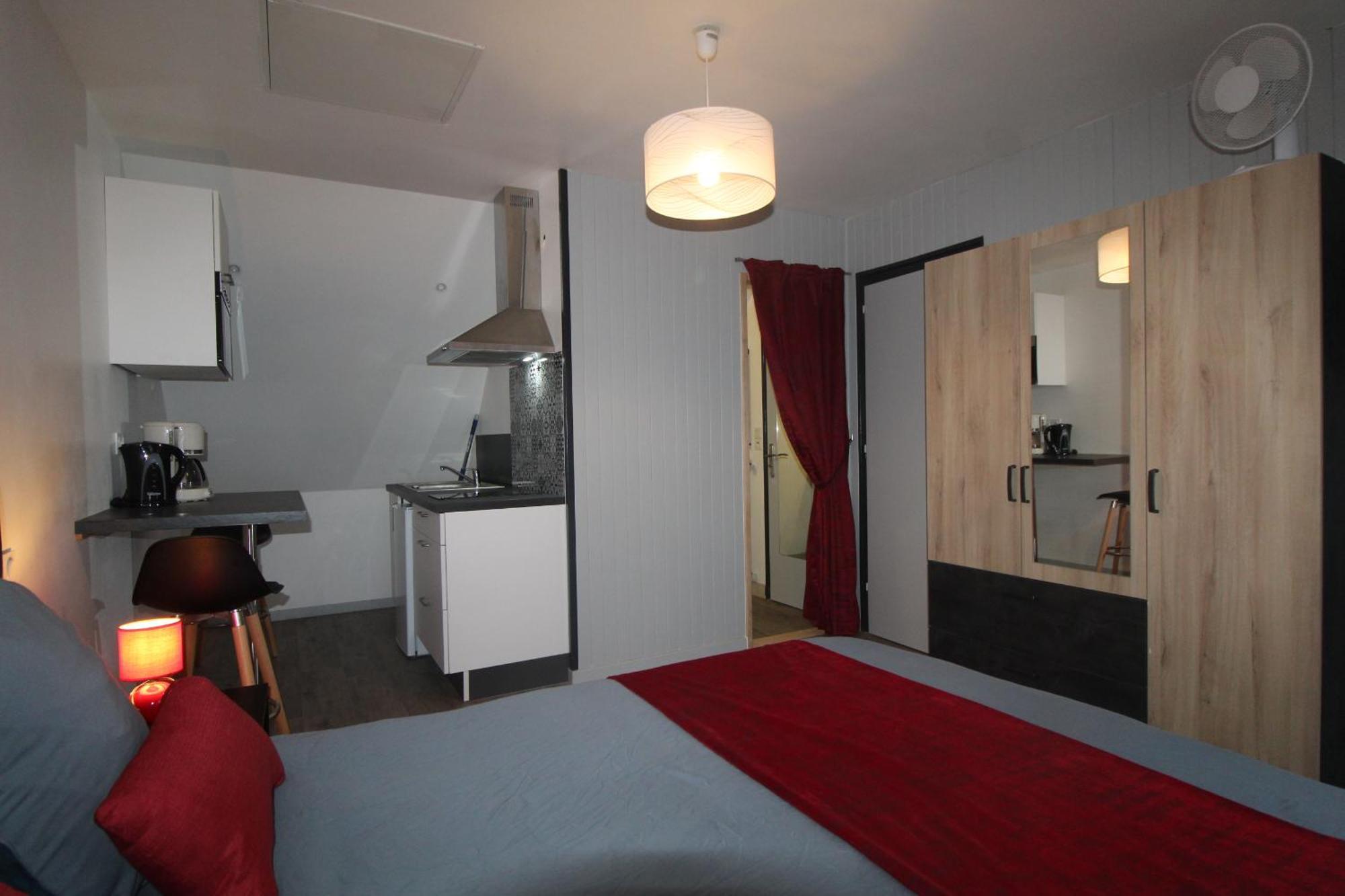 Studio Ouest Cuisine Prive Proche Centre Ville Loudéac Екстериор снимка